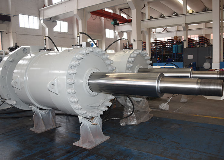 白鶴灘電站水輪機接力器，單機容量100萬千瓦